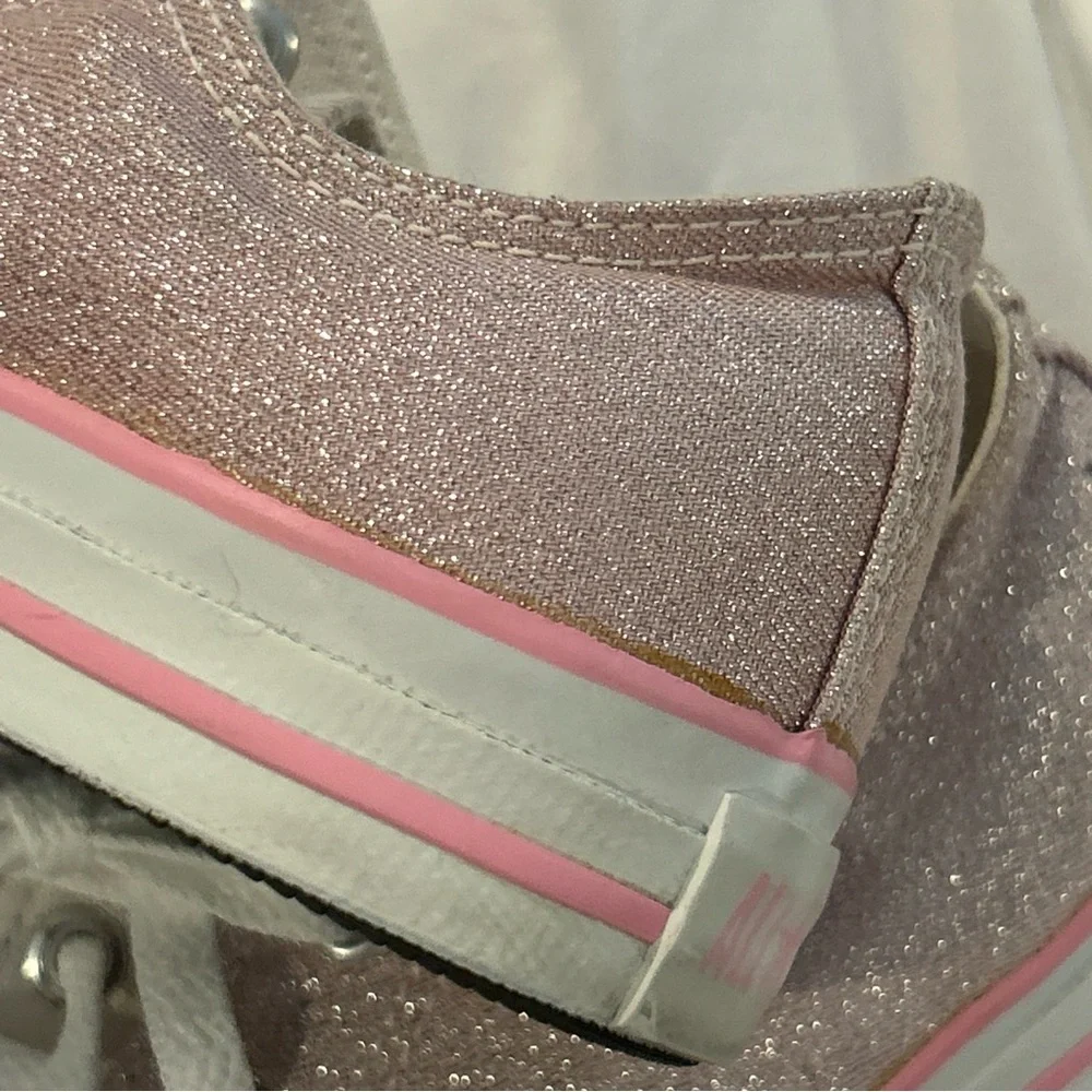 Vintage Y2K Converse‎ All Star Pink Glitter Low Top Kids Size 3 (2001)